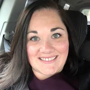 Meet your Posher, Caroline